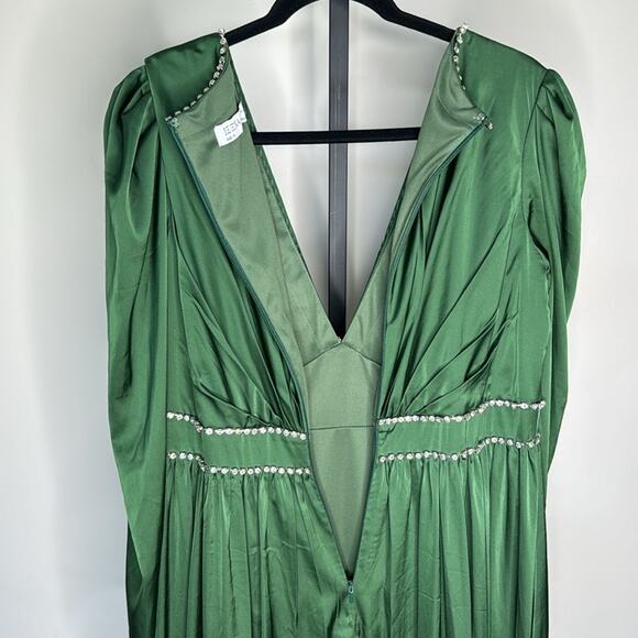 NWT IEENA for MAC DUGGAL 55702 Emerald Green Rhinestone Trim Puff Sleeve Gown - Picture 12 of 13